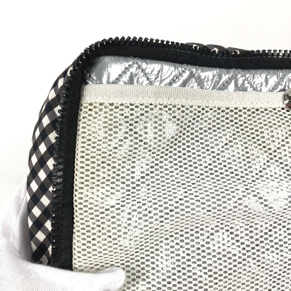 CHANEL White Shoulder Bag - Picture 13 of 16